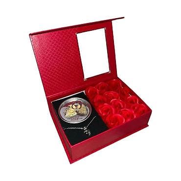 Hədiyyə dəsti – “Love Forever” qutusu Tərkib: - Zərif boyunbağı