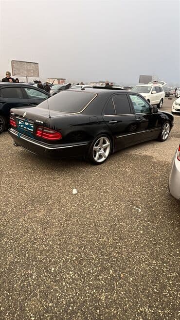 Daewoo: Mercedes-Benz 320: 3.2 l | 2001 il — 6