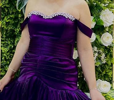 punyar sekilleri: Bənövşəyi rəngdə, atlas parıldayan parçadan hazırlanmış zərif — 1