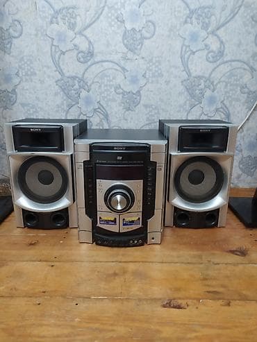 islenmis maqintafon: Sony MHC-GNZ77D disk yerisi işləmir belə normal vəziyyətdədi.Samsung — 3