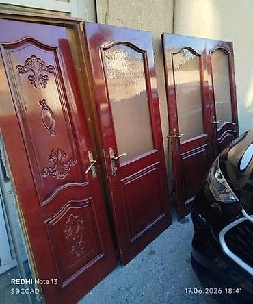 Otaq qapilari 4 eded hamsi birlikde cemi 150 azn fistiq agacindadir