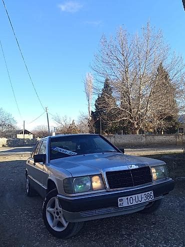 duman isiqlari: Mercedes-Benz 190 (W201): 2 l | 1990 il Sedan — 8