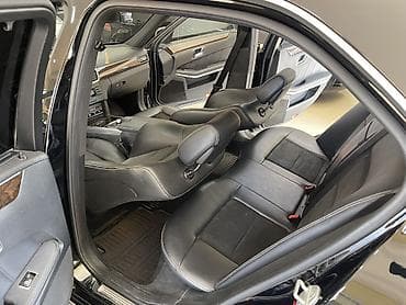 lexus ct 200: Mercedes‑Benz E‑Class sedan (W212), qara rəng. Xarici: - AMG üslublu — 7
