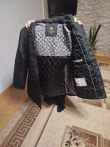Kişi üçün qara rəngli quilted (kvadrat tikişli) kurtka. Brend: Markiz