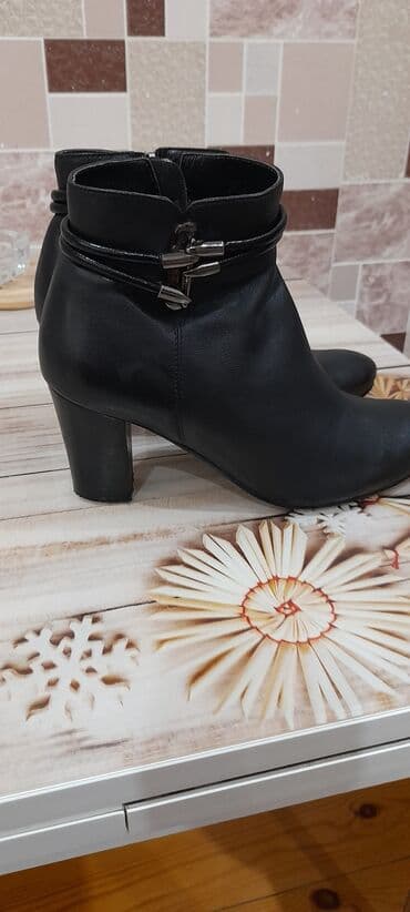 qadın bot: Ölçü: 39, rəng - Qara, İşlənmiş — 2