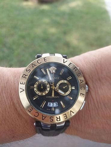 Versace xronoqraf qol saatı - Brend yazılı bürünc tonlu böyük bezel lalafo.az -da Versace xronoqraf qol saatı - Brend yazılı bürünc tonlu böyük bezel