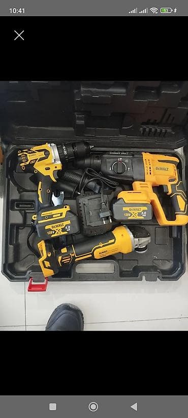 Dewalt akkumulaytorlu alət dəsti Tərkib: - Zərbəli akkumulaytorlu