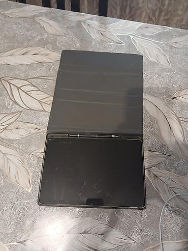 amazon kindle: Planşet satılır – 150 manat (real alıcıya endirim olacaq). Məhsul — 3
