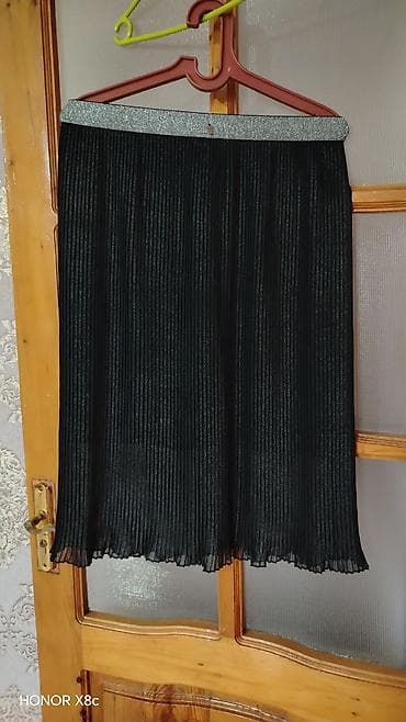 apple watch ucuz: Qadın ətəkləri – 3 model dəsti 1) Ağa rəng, qat-qat dizaynlı şifon — 3