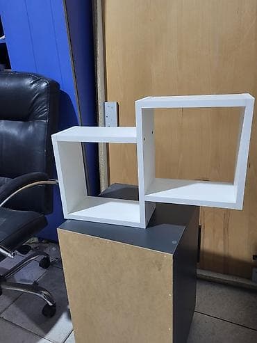 Yeni, Dekorativ rəf