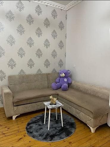 köhne divanlar: NikaDivan satilir Qiymət 200 azn açılmır, bazası var, təxmini ölçüsü — 1