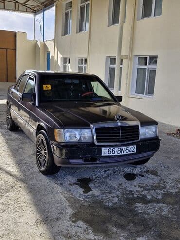 мерс сапог грузовой бишкек цены: Mercedes-Benz 190E avtomobili. Avtomobil yaxşı vəziyyətdədir. Salon — 8