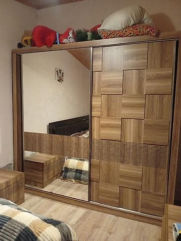 Güzgülü sürgülü dolab - Material: ağac teksturalı laminat, isti
