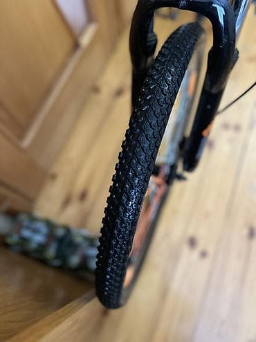 elektro velosipet: Brend markadır,ölçüsü 24 lükdür 2 li Amazatrdır orta ( qabaq ) — 2