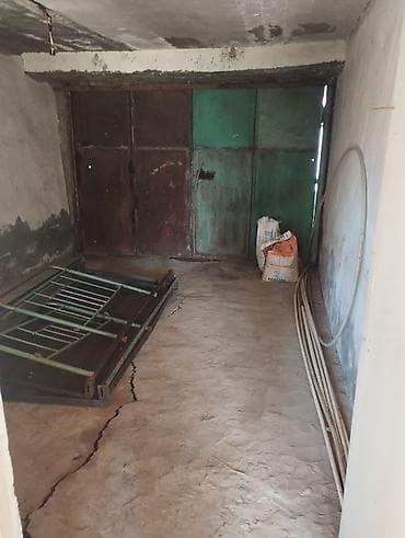 xetai kiraye ev: Satılır: 2 mərtəbəli həyət evi (yarımçıq tikili),qaz, su — 9