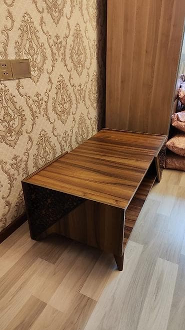 Düz TV altlığı, Polkalı, Laminat — 2