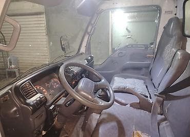 015 maşınları: Soyuduculu yük maşını – izotermik qəfəsli furqon - Korpus: ikiqat — 10