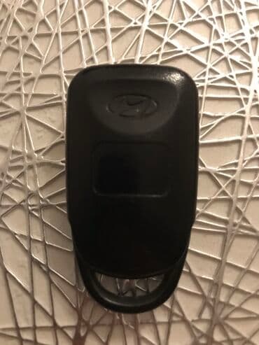 Мототранспорт: Hyundai avtomobilinin original açar pultu. Ehtiyyat açarın pultu idi — 3