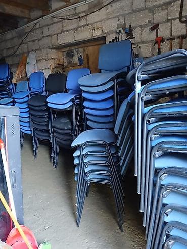 Yığılabilən ofis/konfrans stulları - Model: sadə, universal