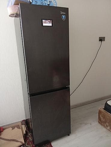 et ceken: Midea ikikameralı soyuducu (aşağıda dondurucu, yuxarıda soyuducu — 1