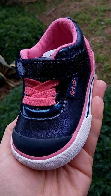 Çəkmələr: Kurkside
Американский бренд

В наличии размер Eur 20

Цена 40 манат — 4