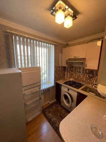 kirayə ev nizami: Gənclik metrosuna yaxin 5 mertebeli binanın 4-cu mərtəbəsində yerləşən — 9