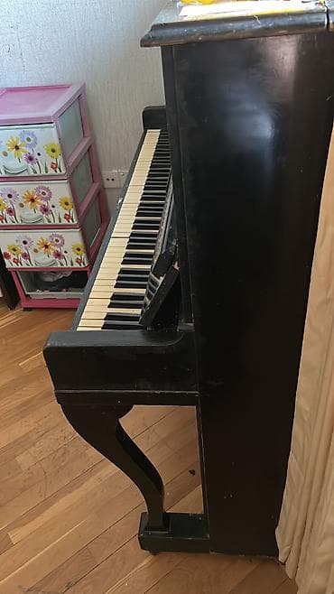 İncəsənət və kolleksiyalar: Pianino belarus; yuk lifti var; 100 azn unvan Nerimanov — 2