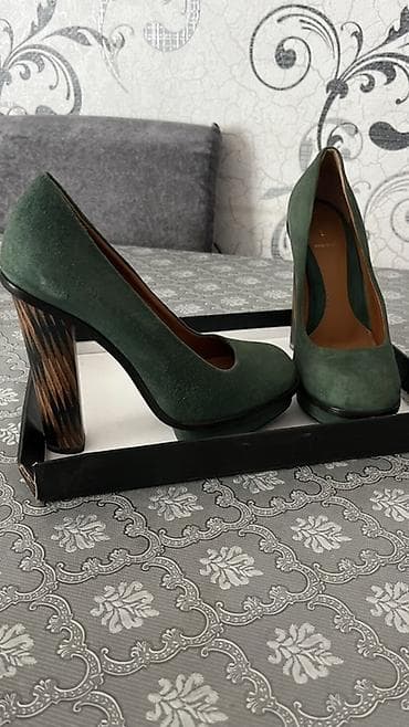 Tuflilər: Fendi qadın tufliləri - Model: klassik platformalı nasos - Material — 3