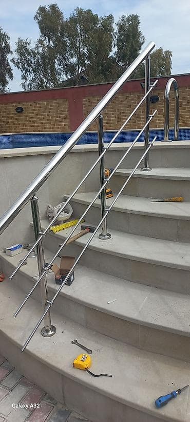 nerjavika bak: Paslanmayan poladdan nerjaveyka (inox) pilləkən məhəcəri - Material — 3