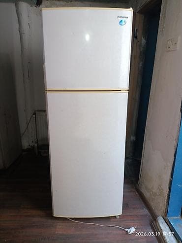 Duxovkalar: 2 qapılı Samsung Soyuducu Satılır, rəng - Ağ — 1