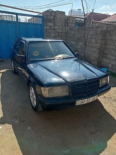 Mercedes-Benz 190 (W201) sedan - Kuzov: 4 qapılı sedan, tünd mavi at lalafo.az Mercedes-Benz 190 (W201) sedan - Kuzov: 4 qapılı sedan, tünd mavi
