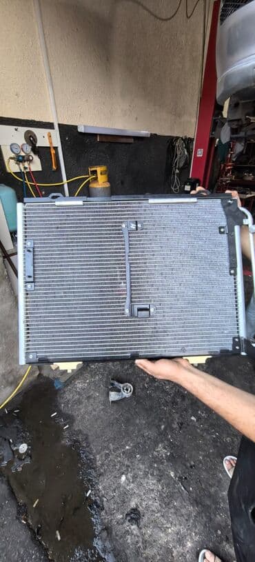 jiquli ucun kondisioner: Avtomobil kondisioneri üçün radiator, avtomobilin soyutma sisteminin — 1