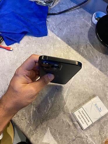 tekno spark 20: IPhone 16 Pro Max, 256 GB, Black Titanium, Simsiz şarj — 6