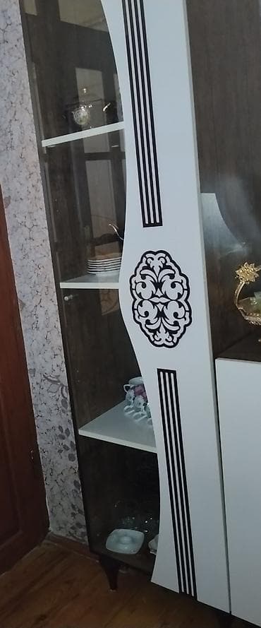 Madeyranın Barcello dəsti kamod bar qorka təcili satılır evdən — 3