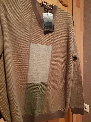 мужские: Мужские свитеры новые и б/у в хорошем состоянии,аккуратно ношены,цена — 9