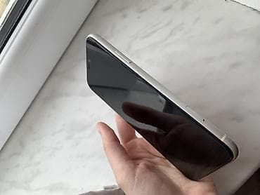 a 20 s: IPhone 11, 64 GB, Ağ, Face ID — 4