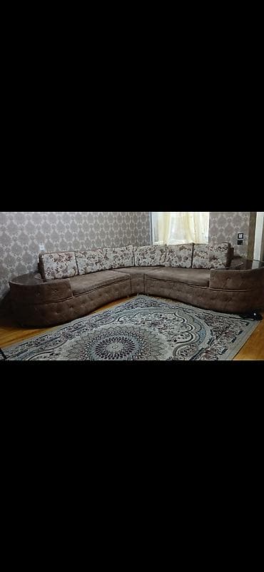 Künc divan, Divan