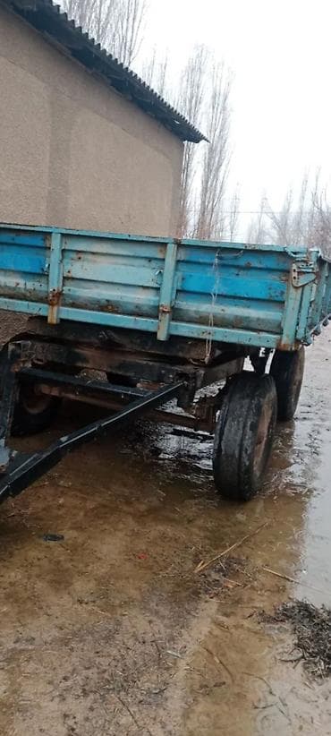 ka 700 traktor satişi: Lapetlər — 1