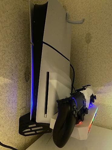 playstation 4 1 tb pro: Salam ps5 slim. Ela veziyetdedi ev de istifade olunub hec 1 ay — 2