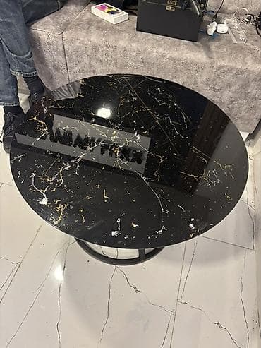 reception stolu satilir: Yumru masa, Açılmayan, Təkərsiz, Zəmanətsiz — 2