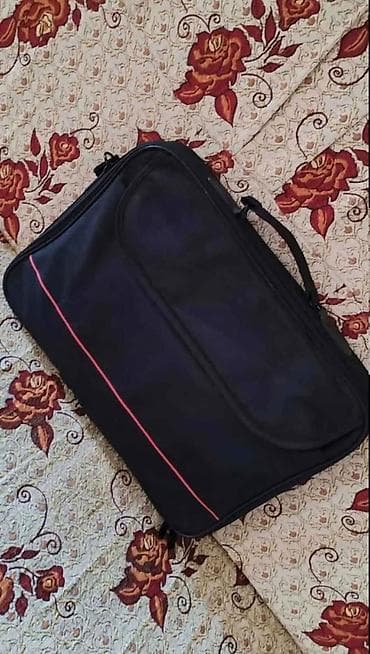 notebook ucuz: Noutbuk çantası – klassik qara rəngdə, ön hissədə nazik qırmızı xətt — 4