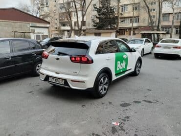 такси: Водитель такси требуется, Транспорт предоставляется, Еженедельно оплата, 3-5 лет опыта — 16