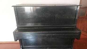 24 velosiped satilir: Upright pianino – klassik qara korpusda - Növ: akustik upright — 1