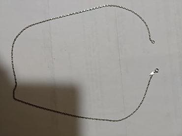 Gümüş rəngli zəncir kolye - Material: metal zəncir (gümüş rəng)