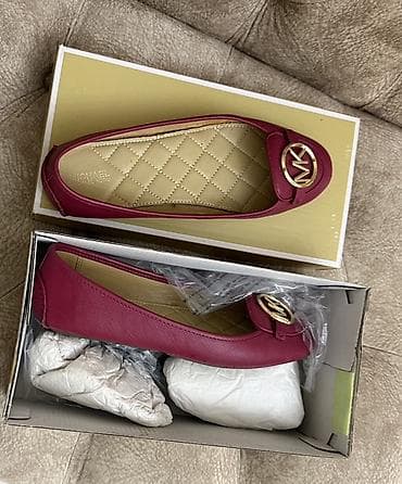 Michael Kors brendinə məxsus, dəri materialdan hazırlanmış moruq — 1