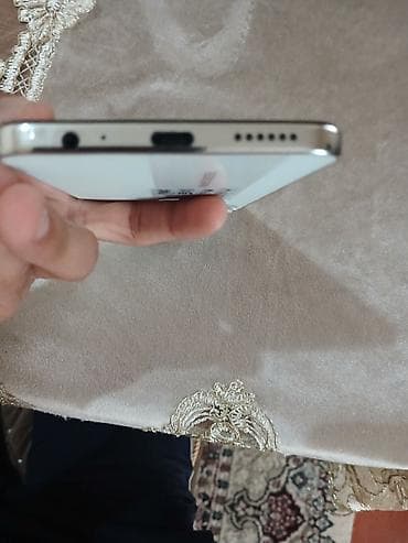 Tecno Spark 30 Pro, 256 GB, rəng - Ağ, İki sim kartlı