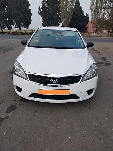 ucuz ford transit: Kia Ceed: 1.6 l | 2010 il Hetçbek — 1