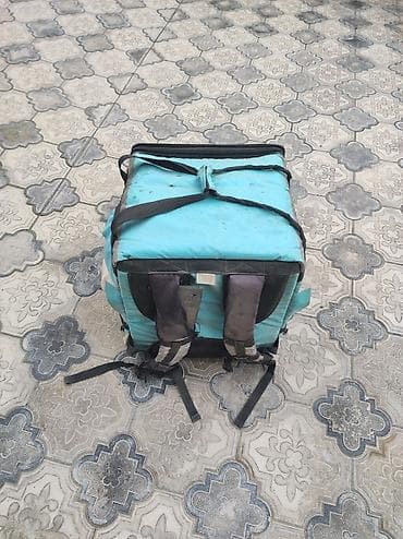 İzotermik çatdırılma çantası (kuryer termos-sumka, bel çantası tipli)