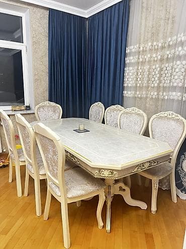 otag qapilar: Qonaq otağı üçün, Açılmayan, Oval masa, 8 stul — 1
