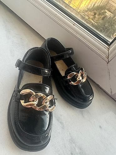 usag oyuncagi: 26 Razmer bahalı ayaqqabı.yeni kimidi.Satılır 20 azn — 3